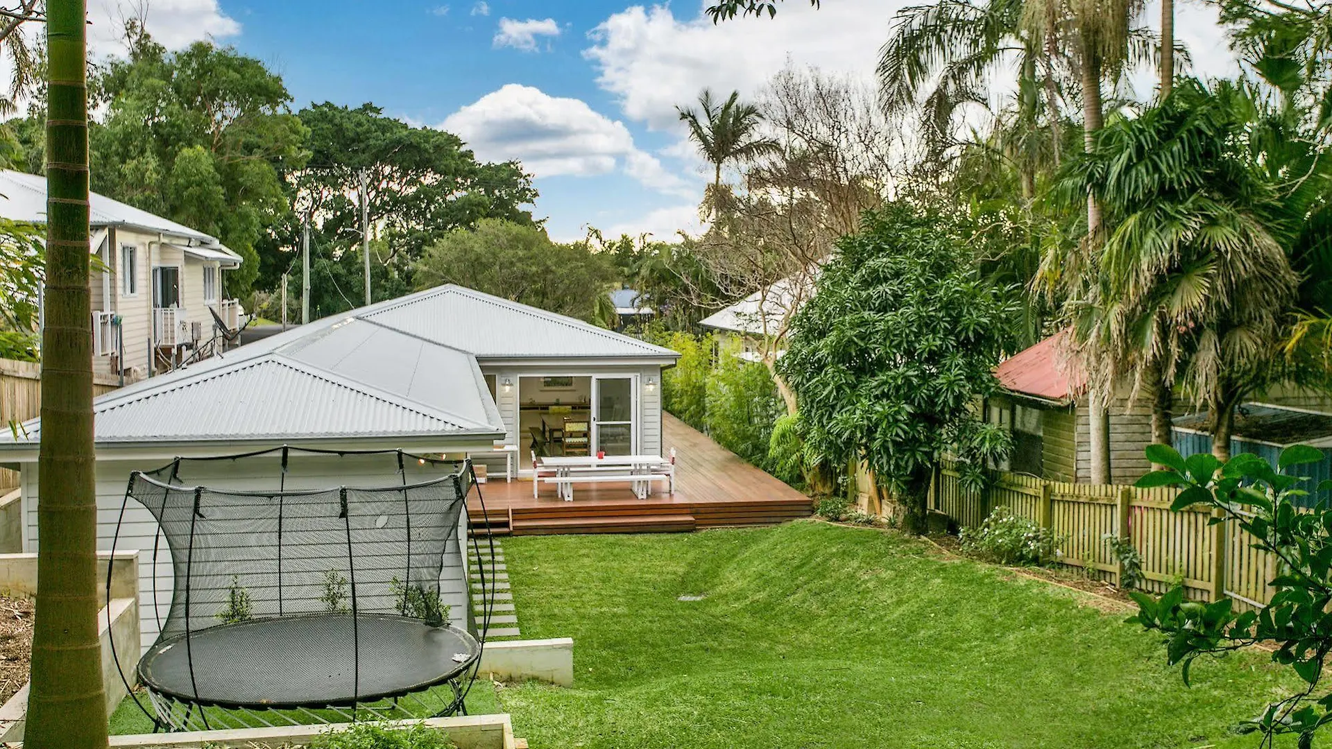 Salty Towels Apartment Byron Bay